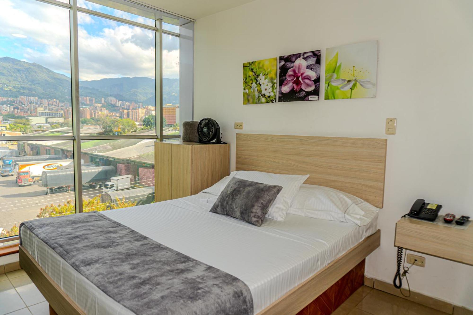 Hotel Alcaravan Medellin Itagüí المظهر الخارجي الصورة